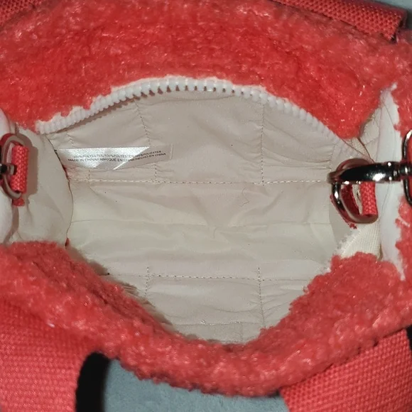 BDG Urban Outfitters Serena Sherpa Mini Tote Bag - Picture 8 of 12